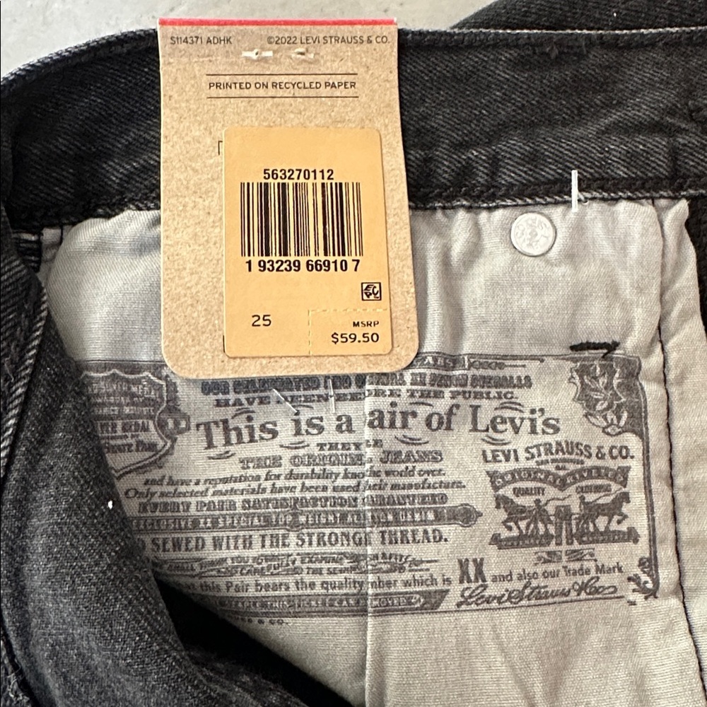 NWT! Levi's 501 Women's High Rise Black Jean Shorts - Picture 4 of 7